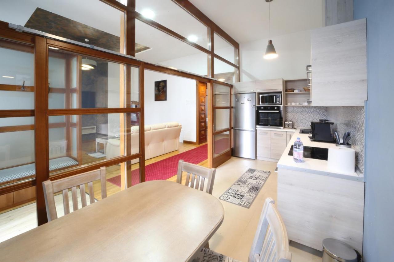Virag Apartman Luxury Odorheiu Secuiesc Εξωτερικό φωτογραφία