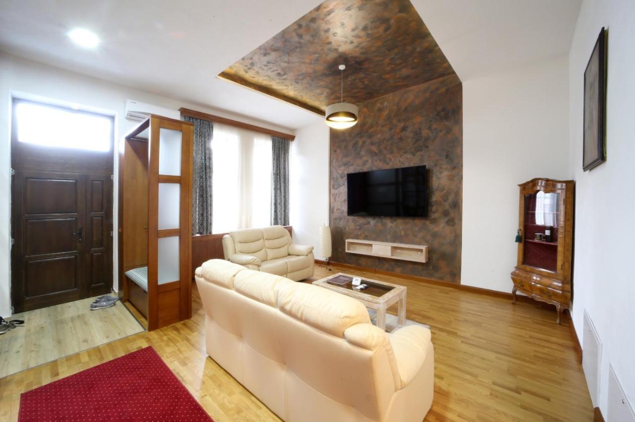 Virag Apartman Luxury Odorheiu Secuiesc Εξωτερικό φωτογραφία